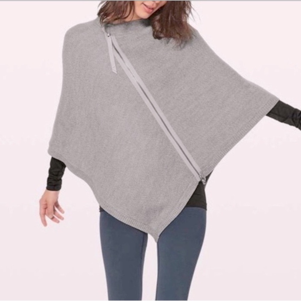 Lululemon - On The Go Asymmetrical Exposed Zip Merino Wool Poncho